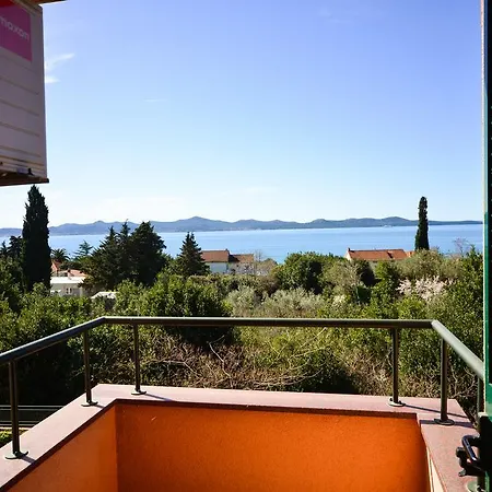 Ivan דירה זאדאר