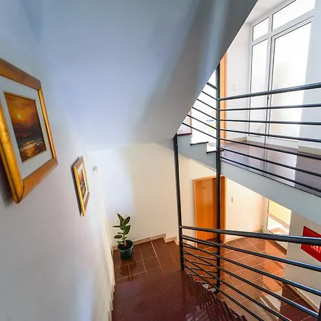 Ivan Apartment *