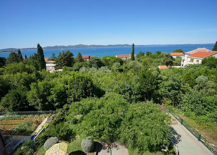 Ivan Апартаменты *